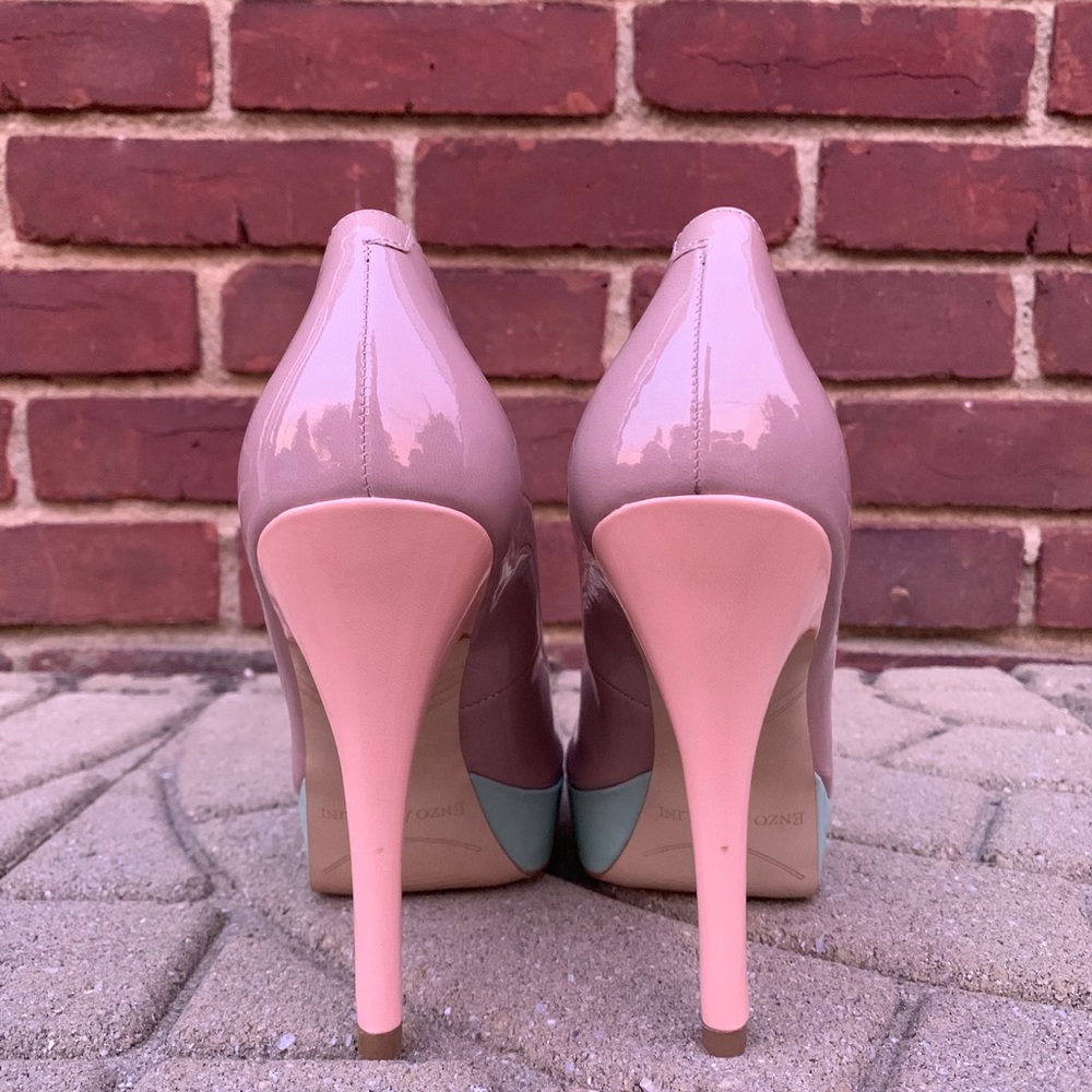 Enzo Angiolini Smiles Pump in Taupe - Picture 6 of 8